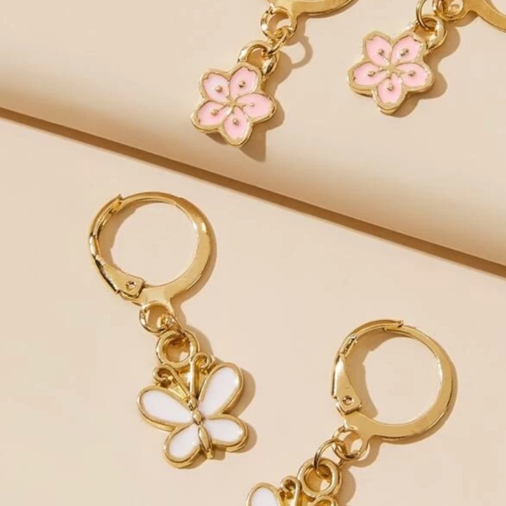 🌸 New Cherry blossom and butterfly Earrings - Picture 2 of 2